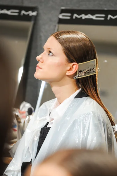 Look 2